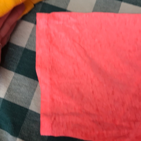 Crop top - Picture 3 of 4